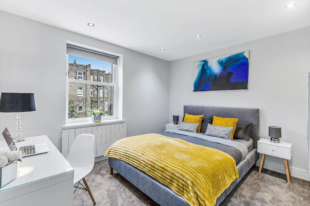 Lux St Johns Wood - Sleeps 7 * Londra